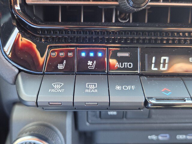 Used 2025 Toyota Land Cruiser w/ Premium Package AWD/4WD image 37