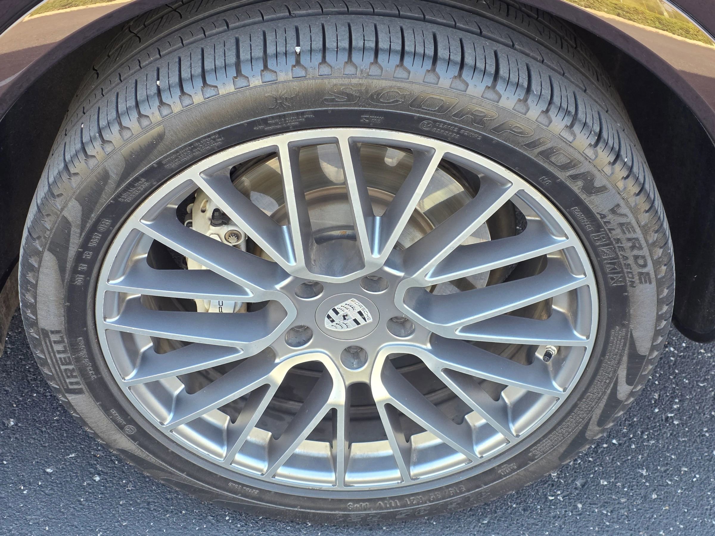 Used 2019 Porsche Cayenne Turbo AWD/4WD image 11
