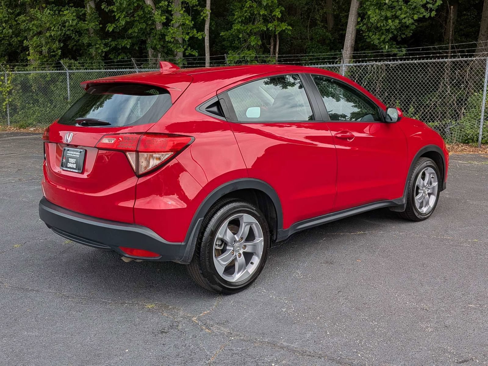 Used 2017 Honda HR-V LX image 4