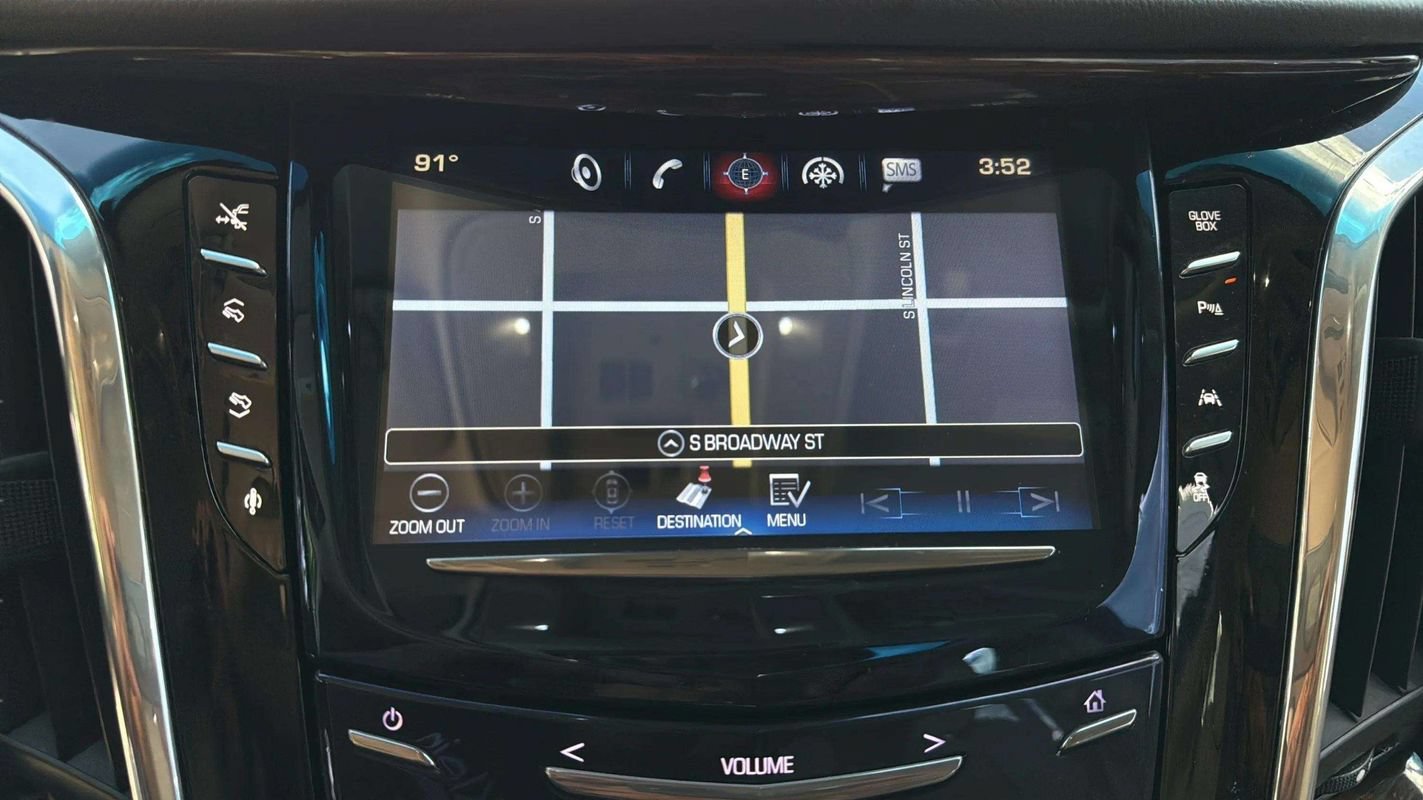 Used 2016 Cadillac Escalade Premium AWD/4WD image 12