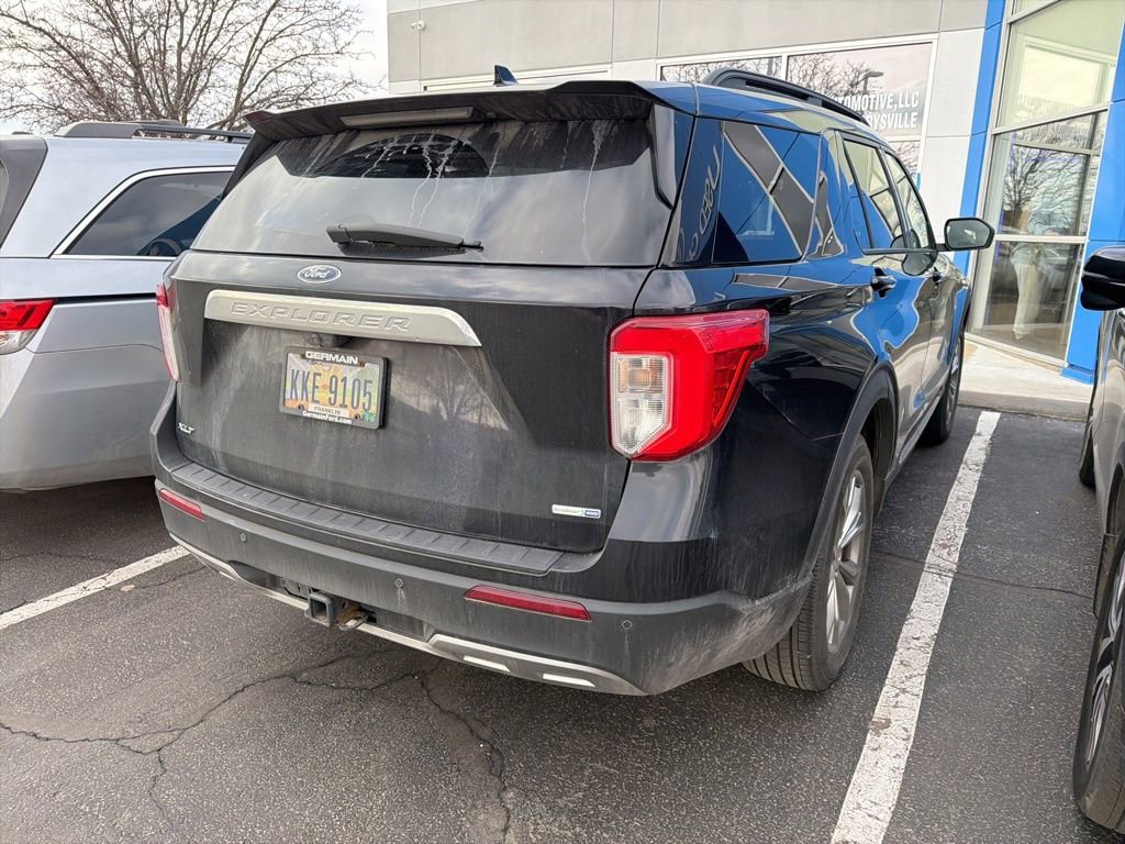 Used 2020 Ford Explorer XLT w/ Equipment Group 202A image 4