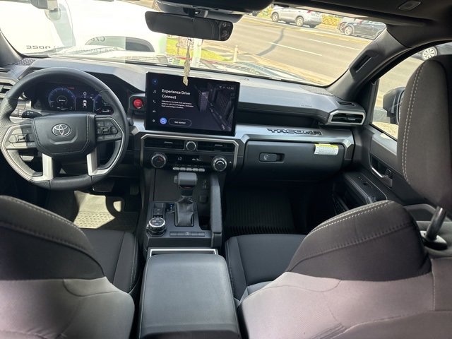 Used 2024 Toyota Tacoma 4x4 Double Cab image 10
