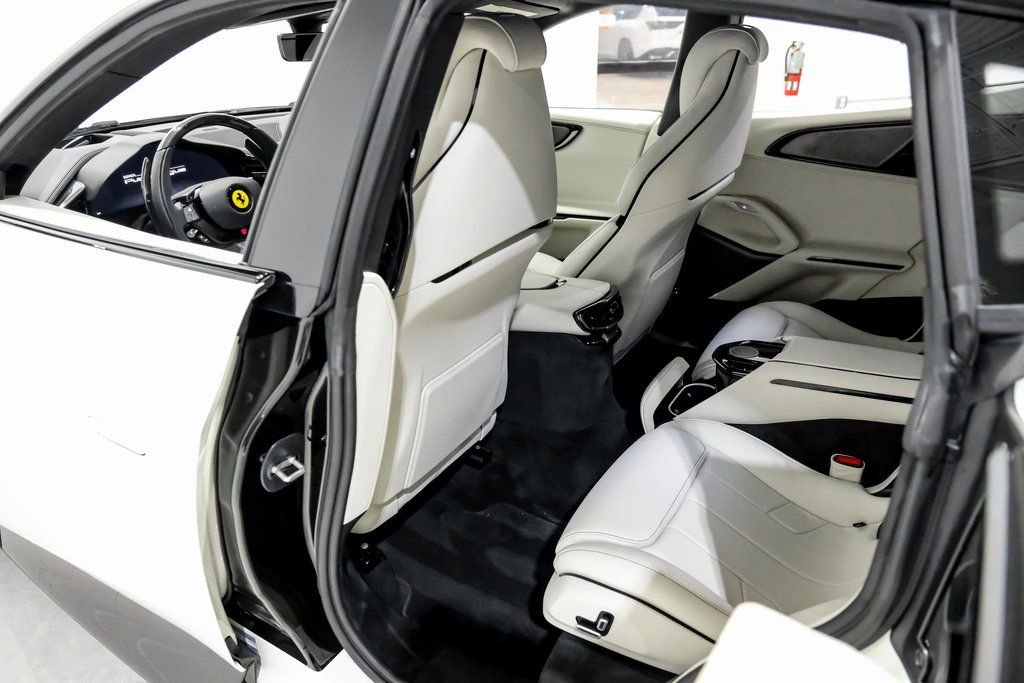 Used 2025 Ferrari Purosangue image 36