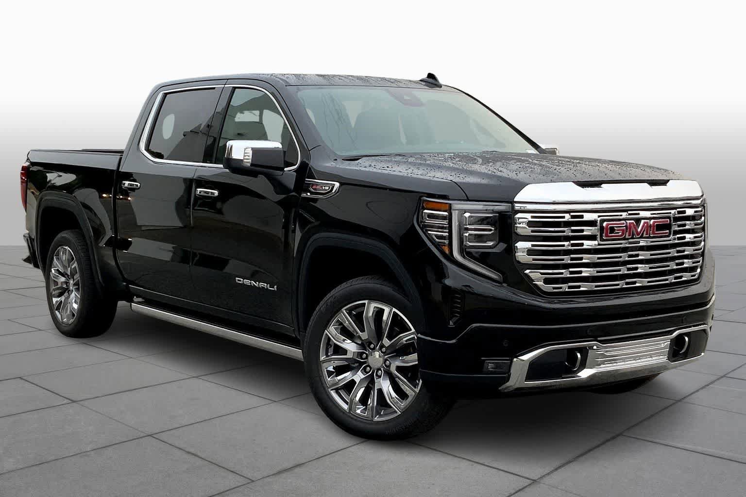 Used 2026 GMC Sierra 1500 Denali AWD/4WD image 2