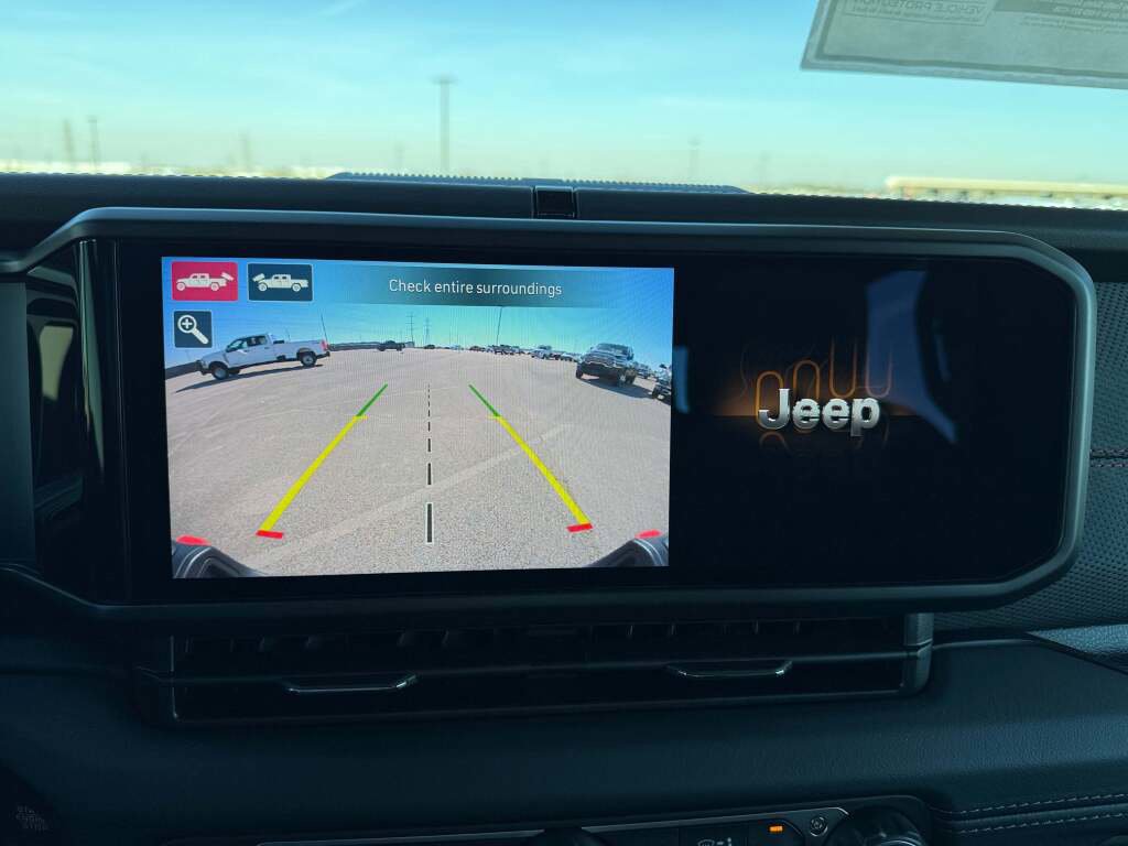 New 2025 Jeep Gladiator Rubicon image 35