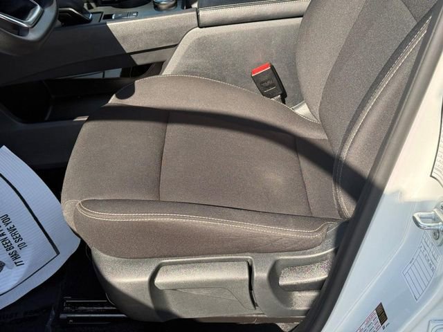 Used 2023 Nissan Rogue S image 16