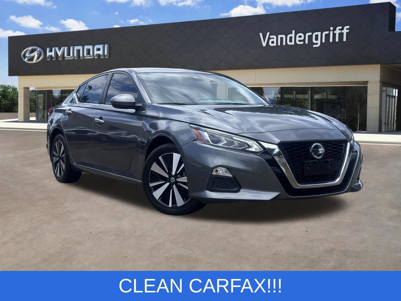 Used 2021 Nissan Altima 2.5 SV FWD video 1