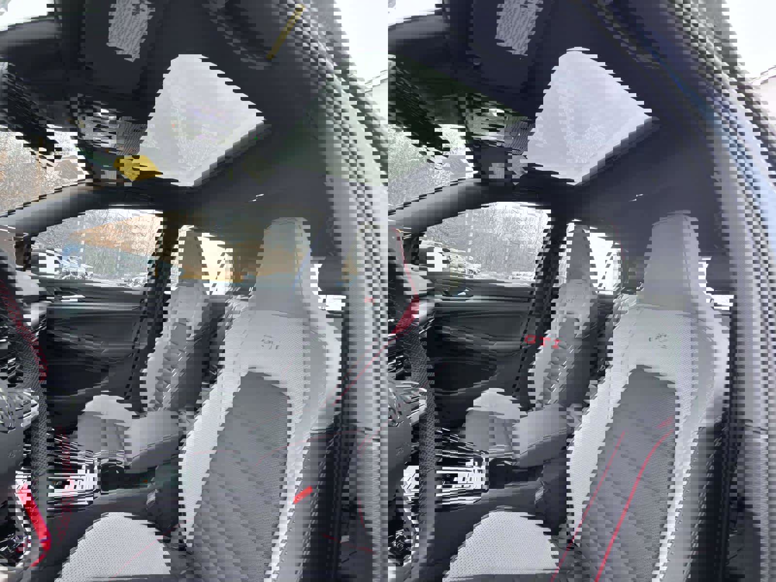 New 2026 Volkswagen GTI SE FWD image 14