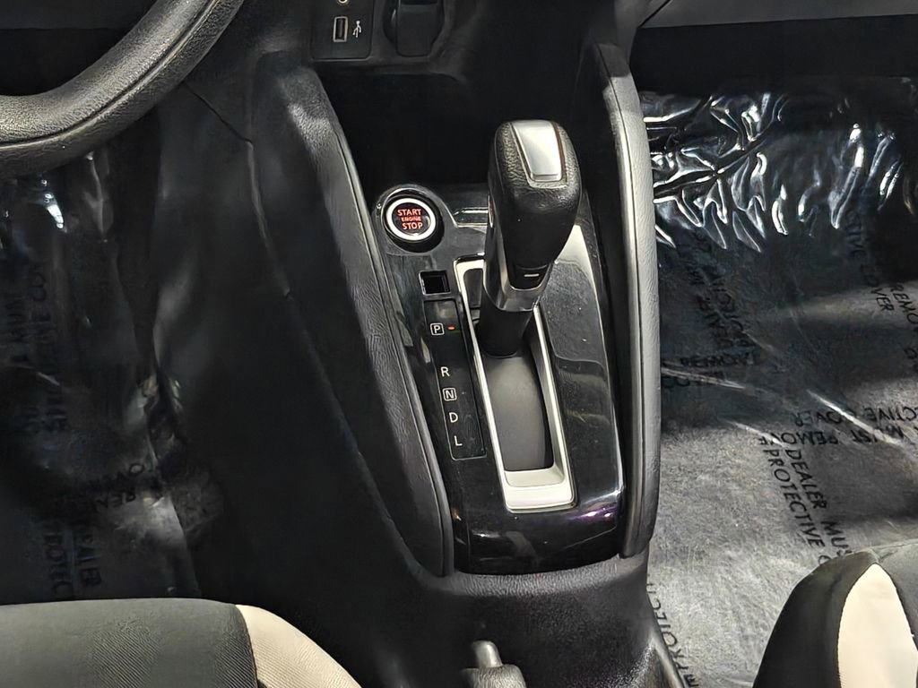 Used 2020 Nissan Versa SV image 8