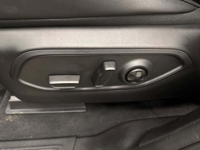 New 2025 Jeep Grand Cherokee Altitude image 18