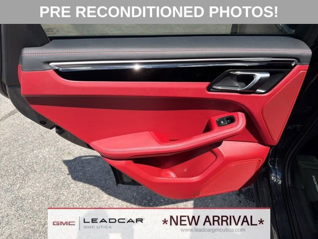 Used 2023 Porsche Macan Turbo AWD/4WD image 23