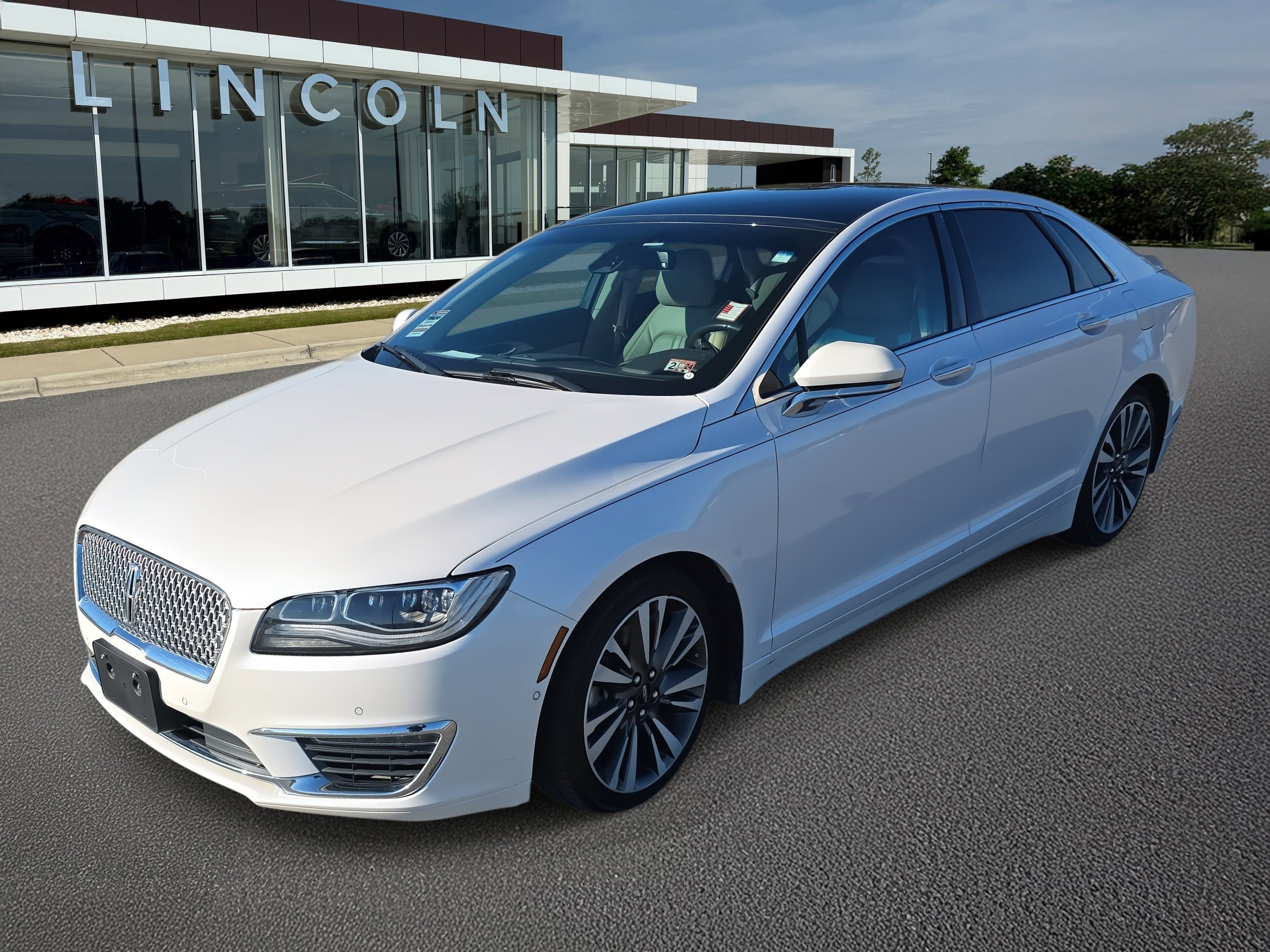 Used 2019 Lincoln MKZ Reserve w/ Luxury Package image 1