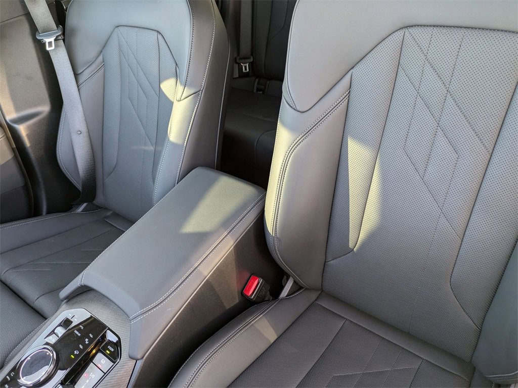 Certified 2025 BMW X3 xDrive30i w/ M Sport Package image 16