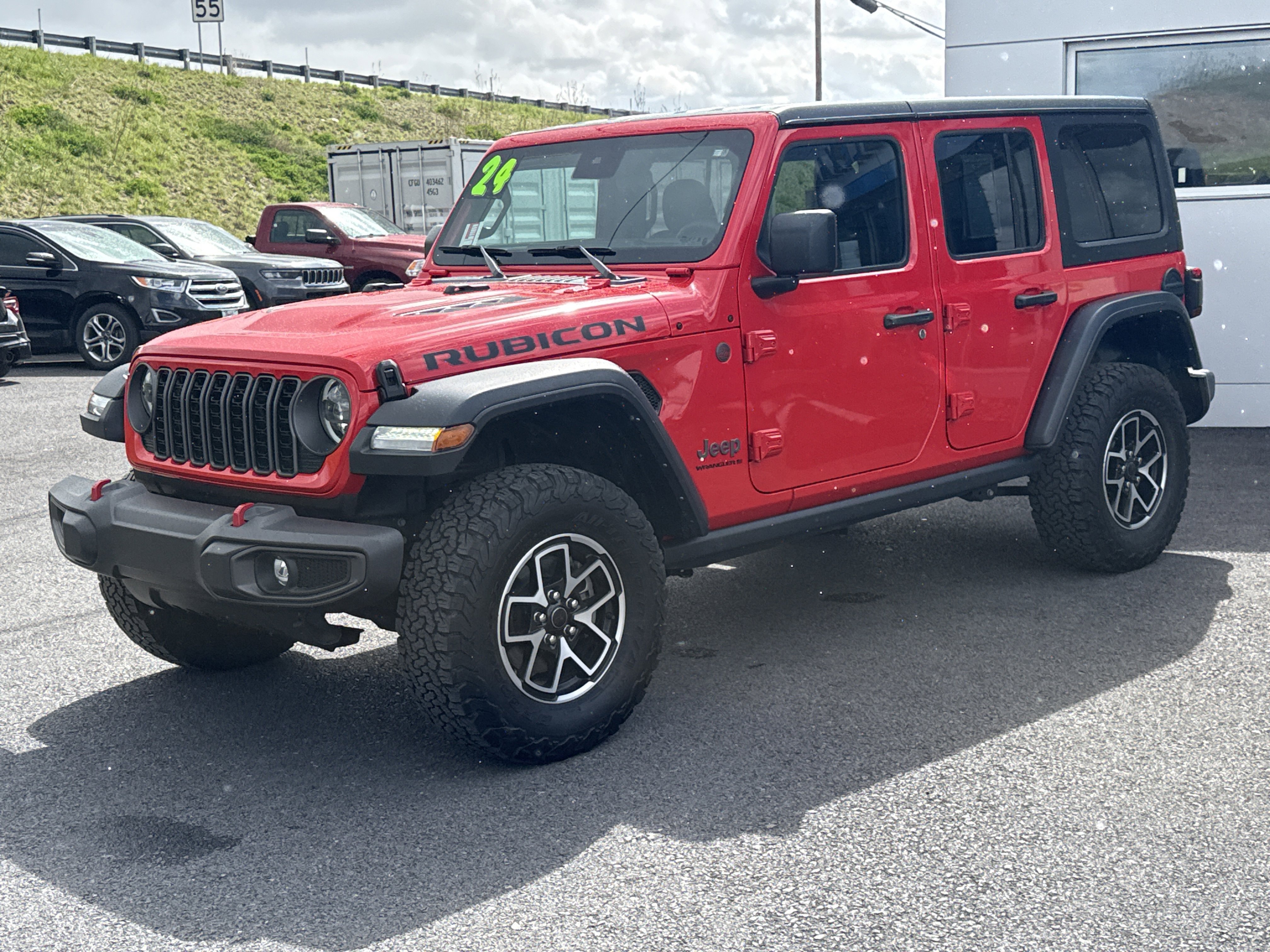 Used 2024 Jeep Wrangler Unlimited Rubicon AWD/4WD image 6