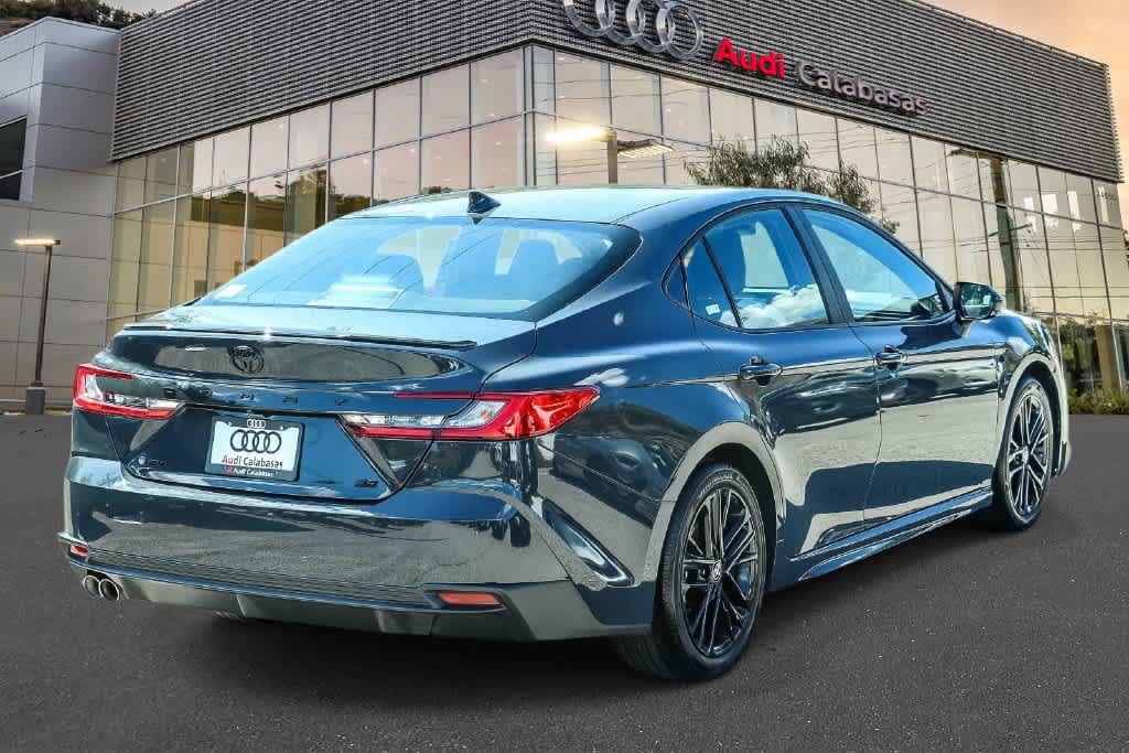 Used 2026 Toyota Camry SE FWD image 6