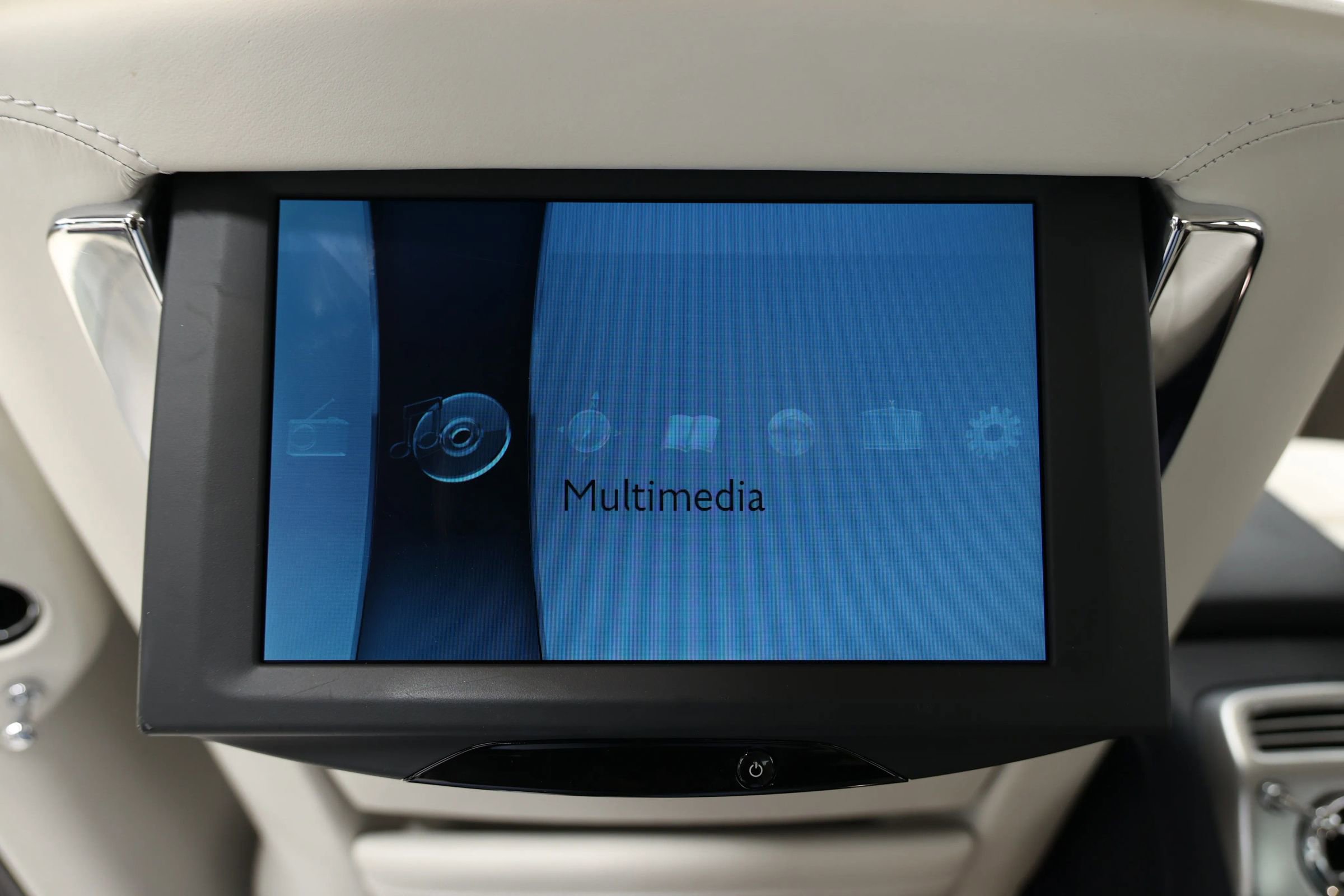 Used 2015 Rolls-Royce Ghost image 64