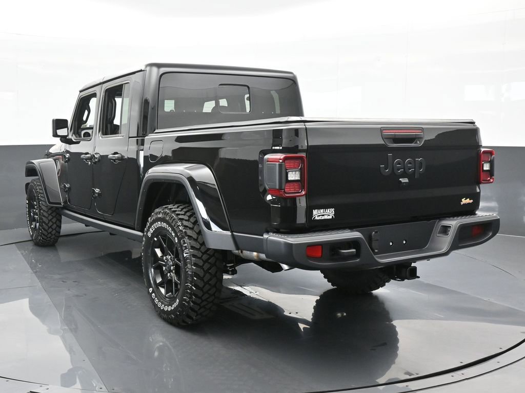 Used 2024 Jeep Gladiator Sport image 4