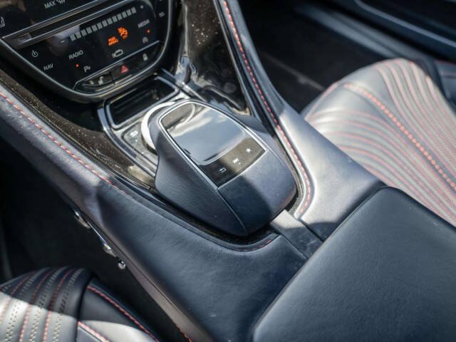 Used 2017 Aston Martin DB11 V12 RWD image 11