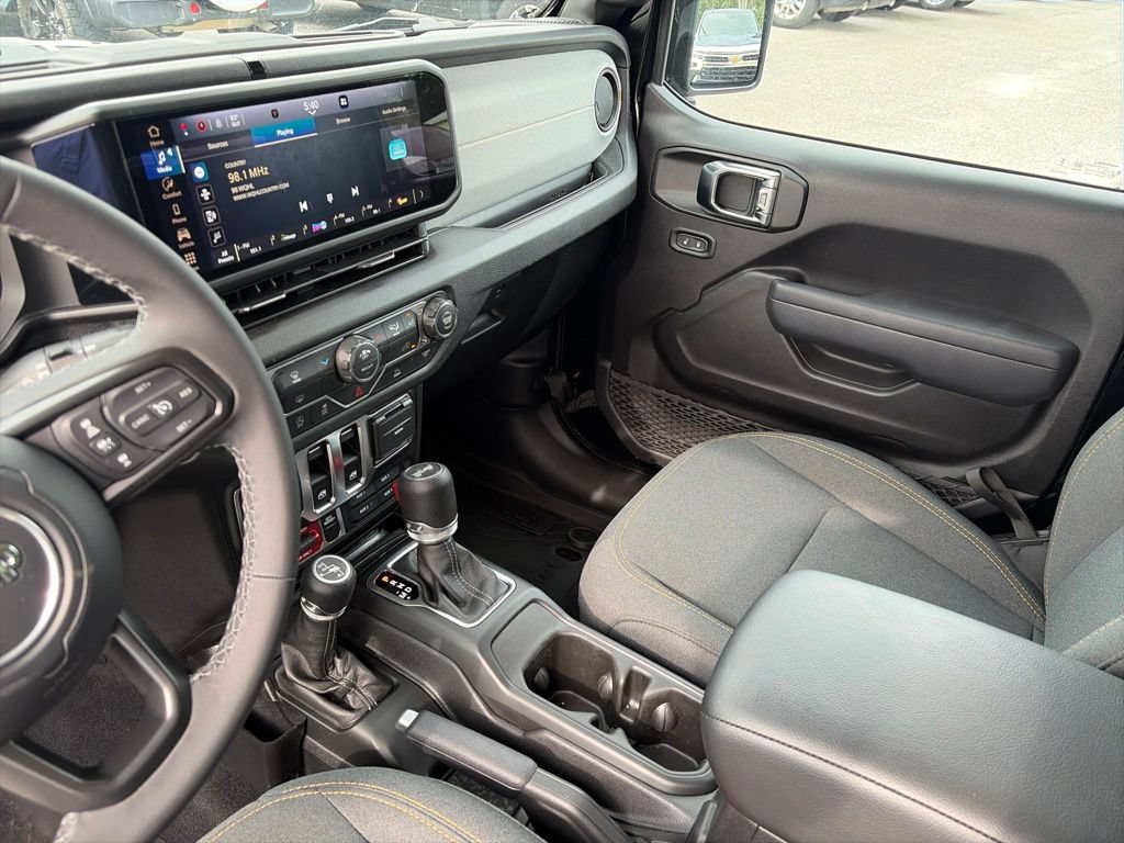 Used 2026 Jeep Wrangler Sport AWD/4WD image 19