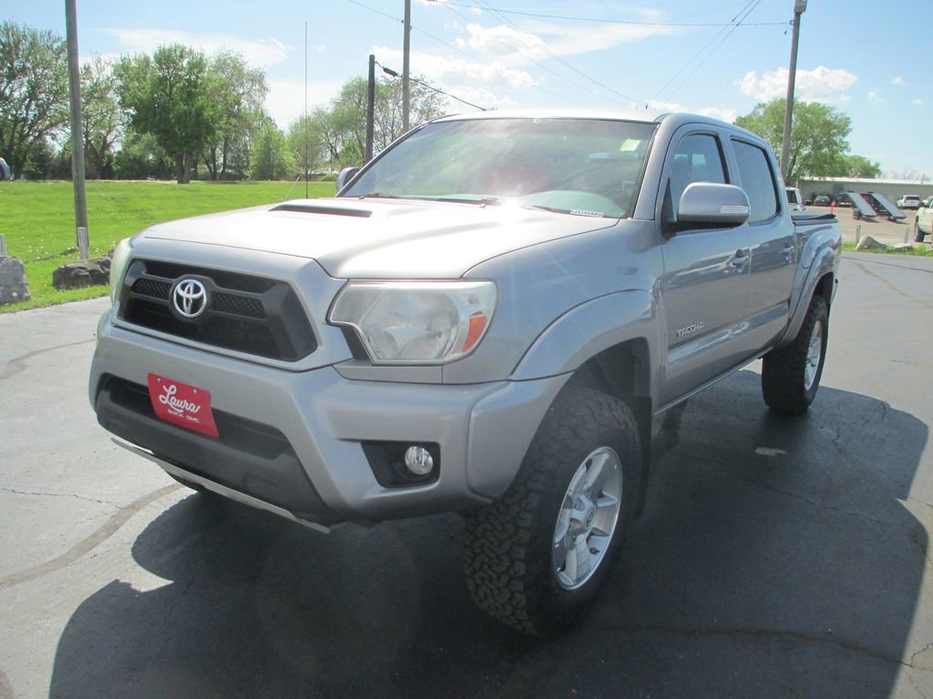 Used 2014 Toyota Tacoma 4x4 Double Cab w/ TRD Sport Package image 11