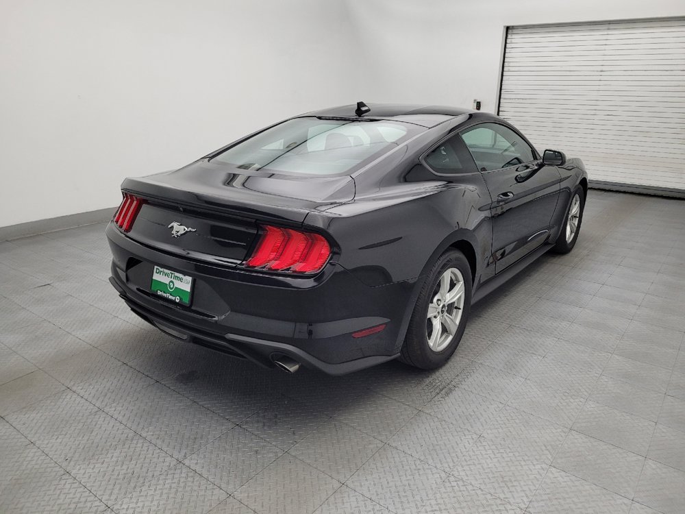 Used 2020 Ford Mustang Coupe RWD image 9