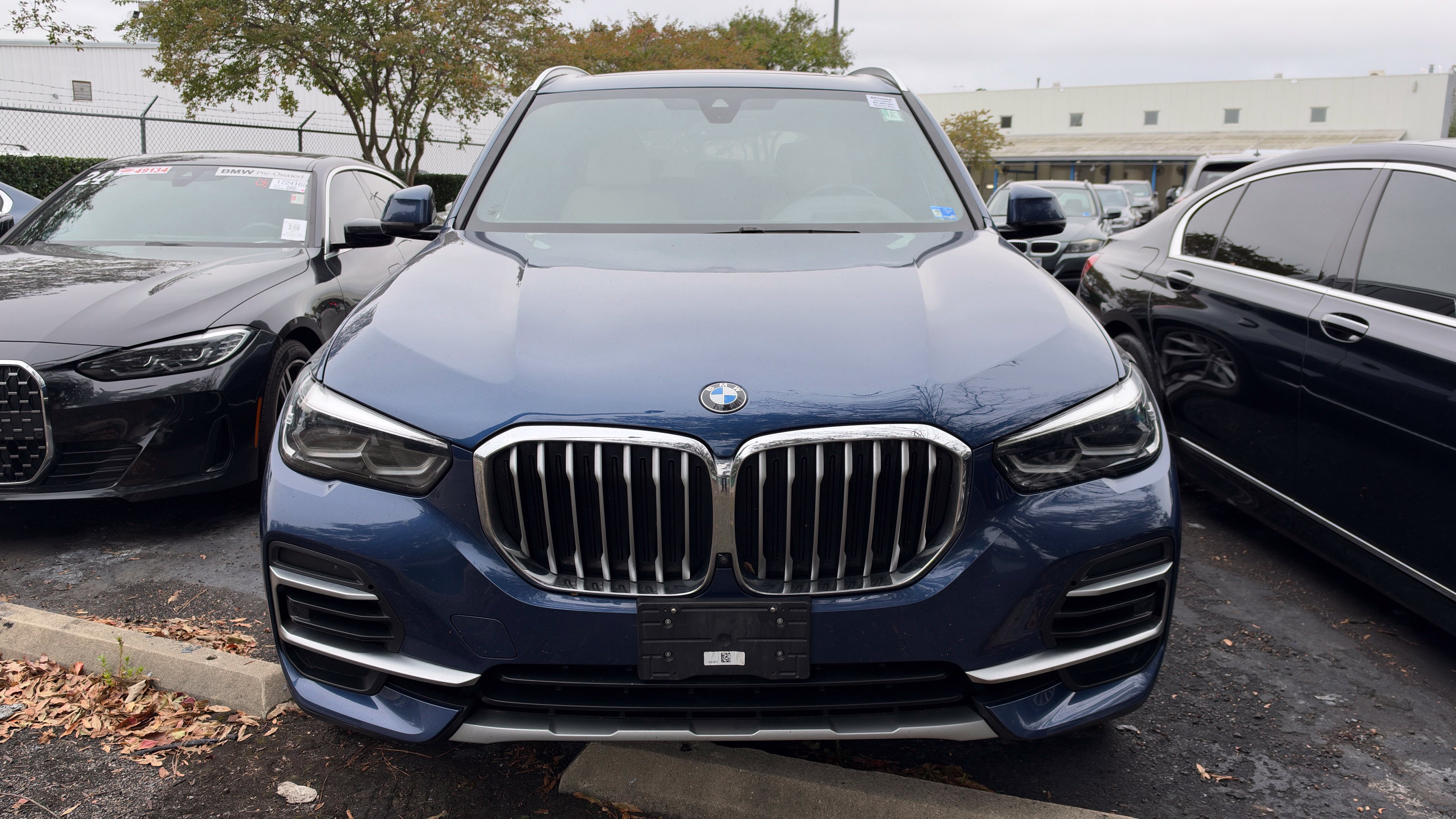 Used 2022 BMW X5 xDrive40i w/ Luxury Seating Package AWD/4WD image 12