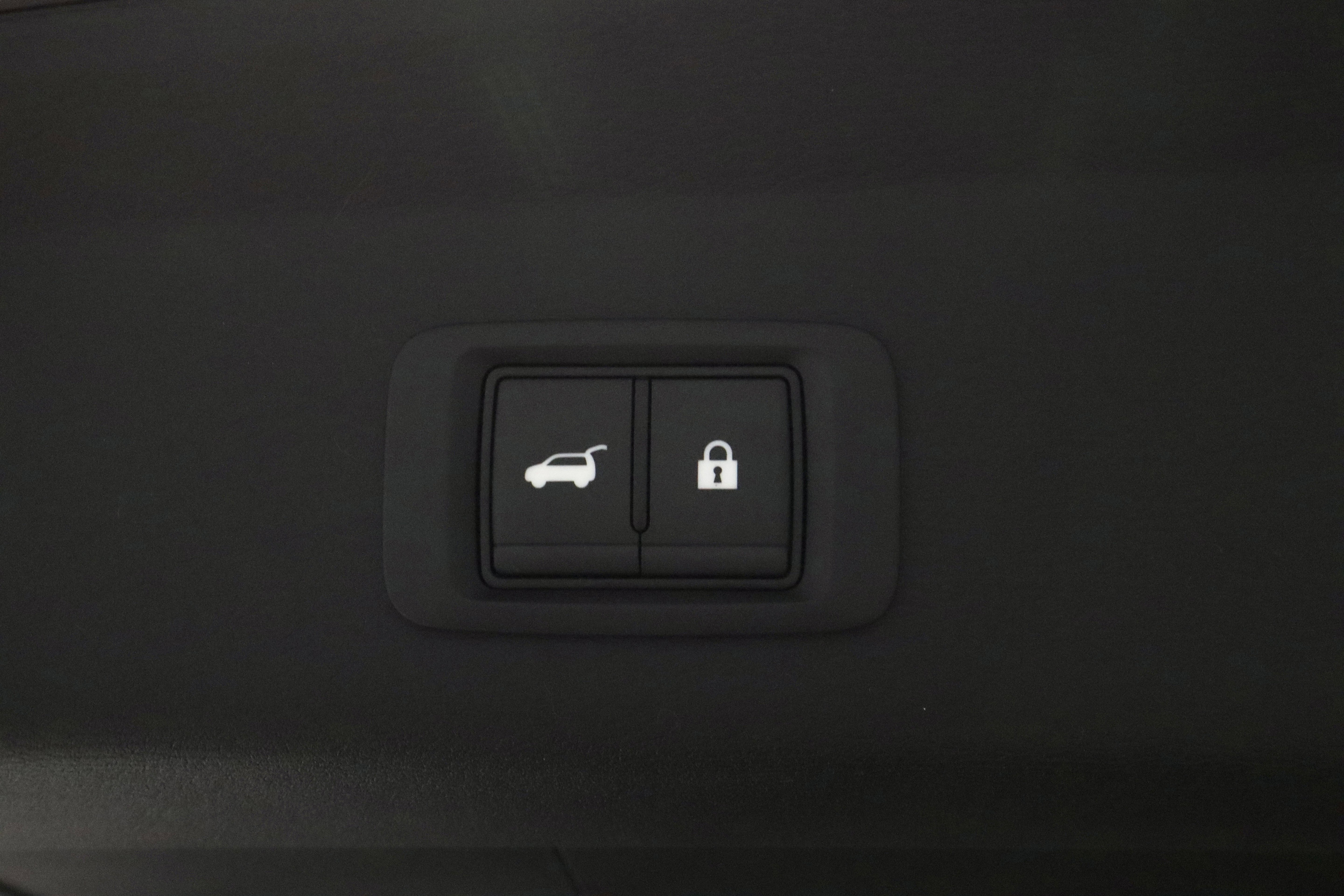 New 2026 Mitsubishi Outlander SE image 12