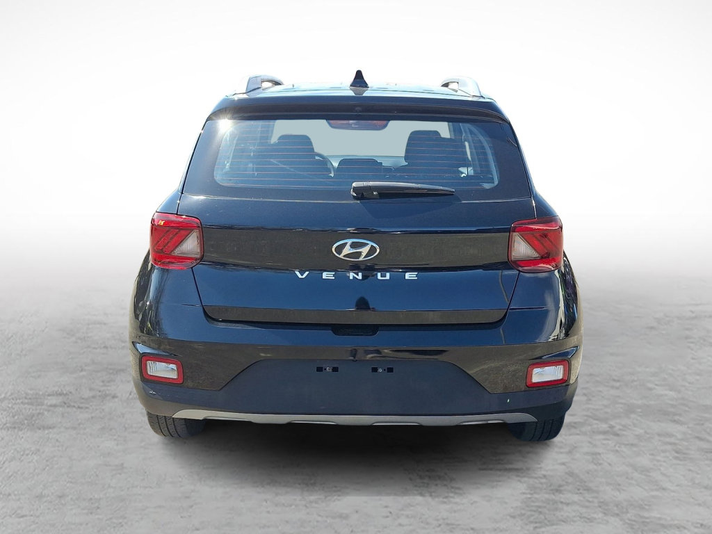 Used 2020 Hyundai Venue SEL image 4