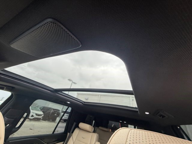 Certified 2023 Cadillac Escalade Premium Luxury image 5