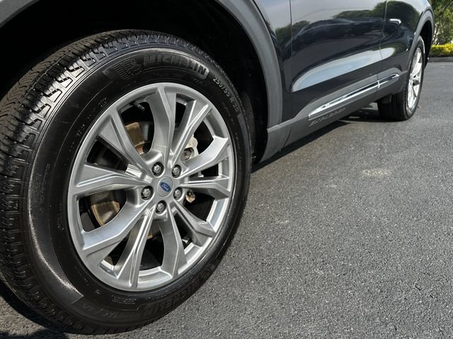 Certified 2023 Ford Explorer XLT w/ Equipment Group 202A AWD/4WD image 12