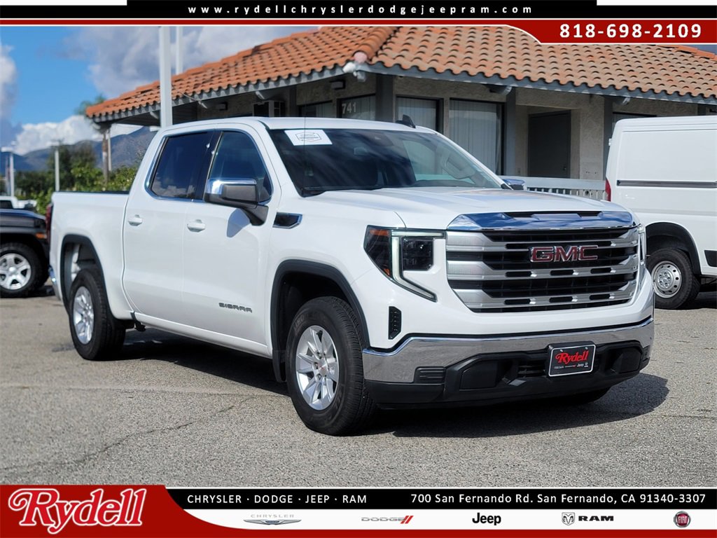 Used 2024 GMC Sierra 1500 SLE image 1