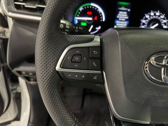 Used 2022 Toyota Sienna XSE image 17