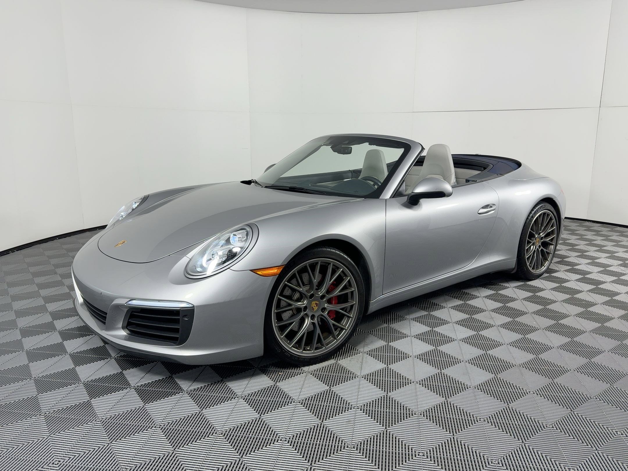 Certified 2018 Porsche 911 Carrera S
