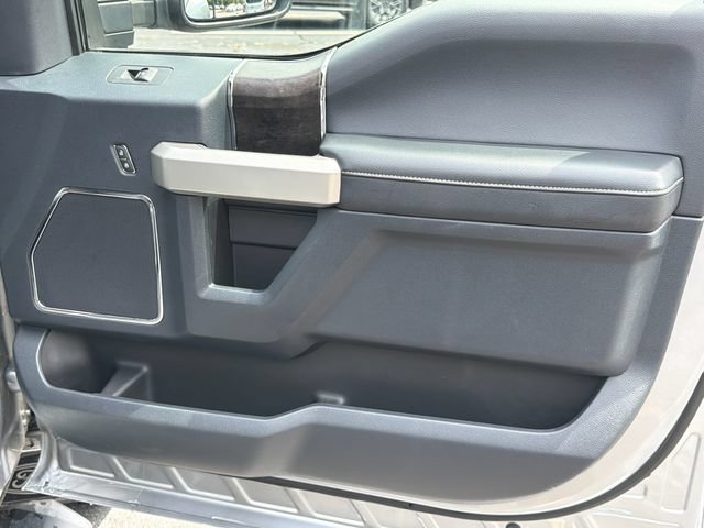 Used 2022 Ford F250 Lariat w/ Lariat Ultimate Package AWD/4WD image 16