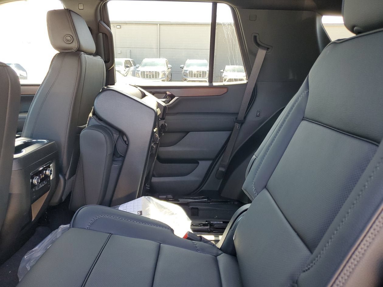New 2026 GMC Yukon Denali RWD image 11