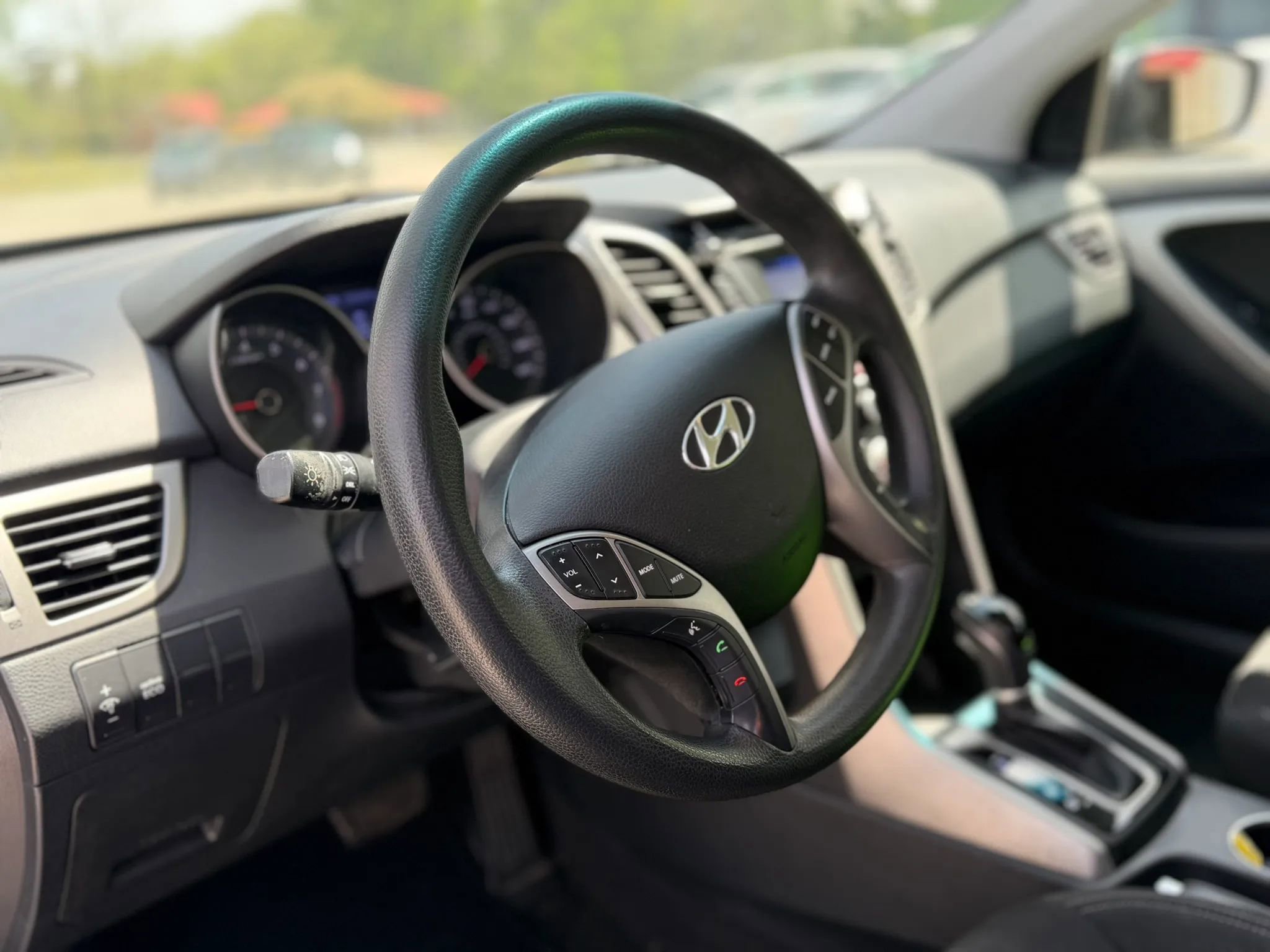 Used 2017 Hyundai Elantra GT image 11