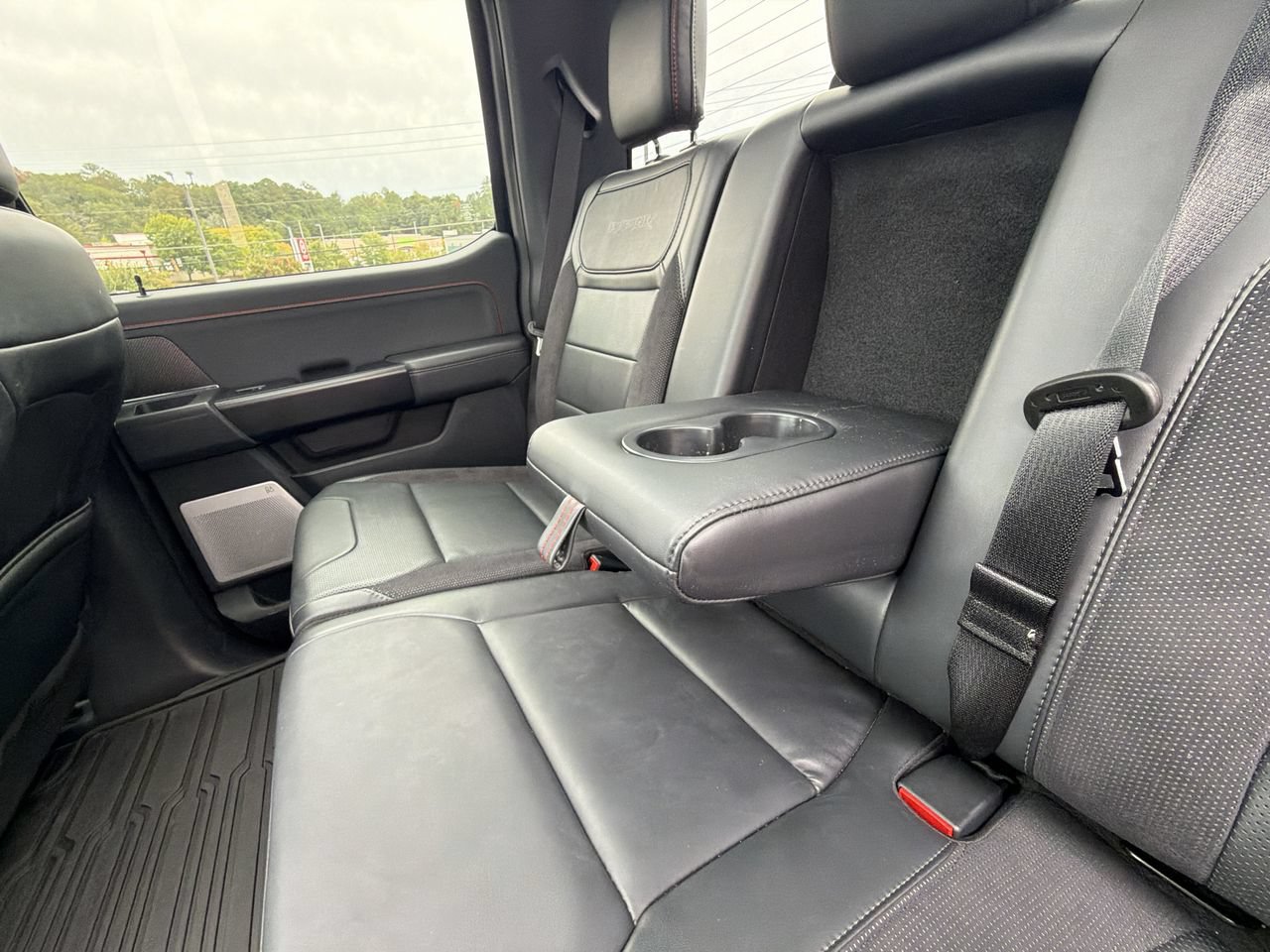 Used 2025 Ford F150 Raptor AWD/4WD image 32