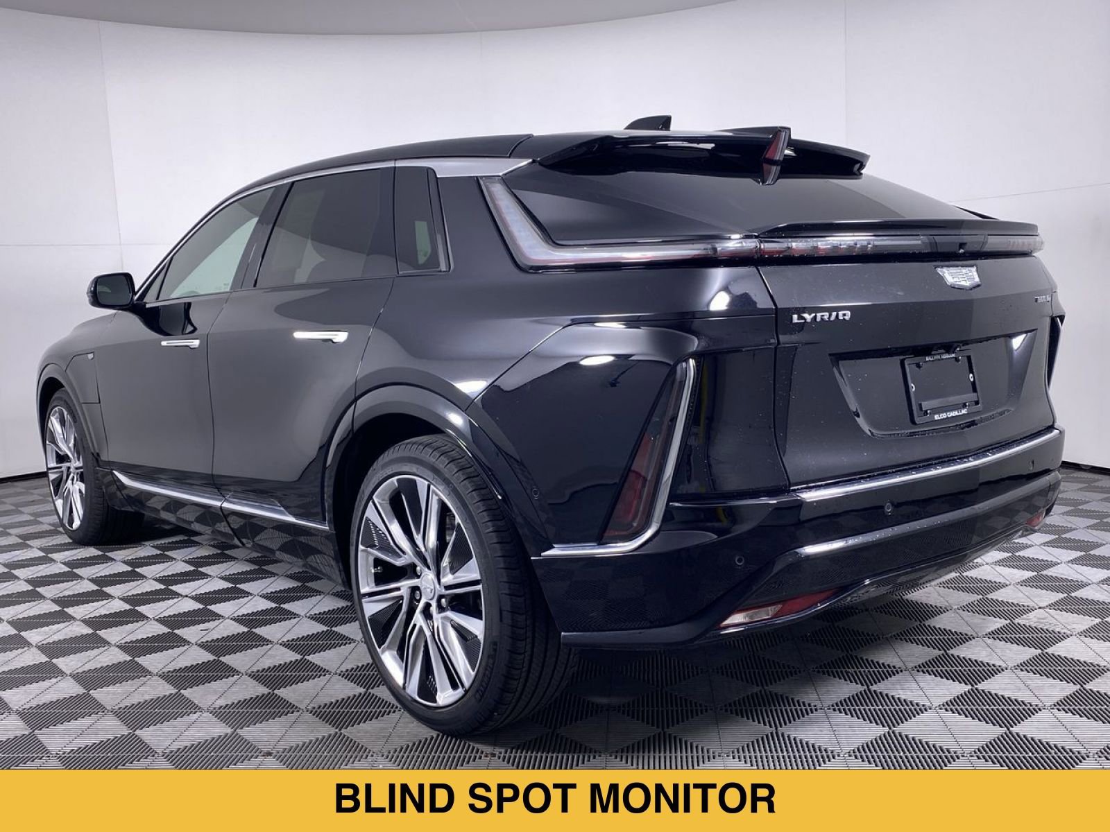 Certified 2024 Cadillac Lyriq Luxury w/ LPO, Floor Liner Package AWD/4WD image 19