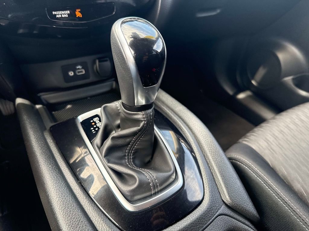 Certified 2020 Nissan Rogue SV AWD/4WD image 25