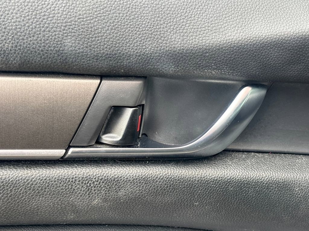 Used 2018 Honda Accord LX image 7