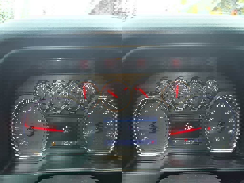 Used 2020 Chevrolet Silverado 3500 LT w/ Texas Edition image 8