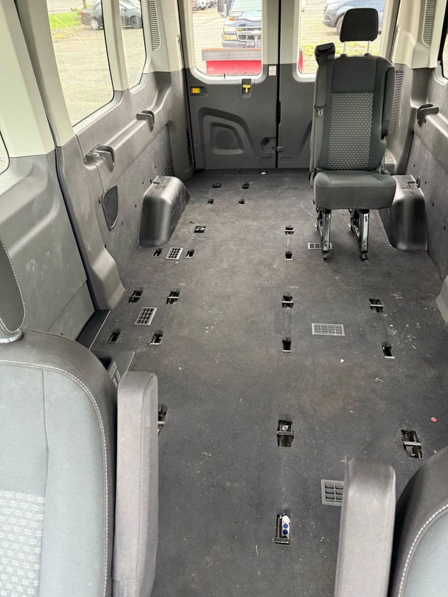 Used 2021 Ford Transit 350 XLT image 15