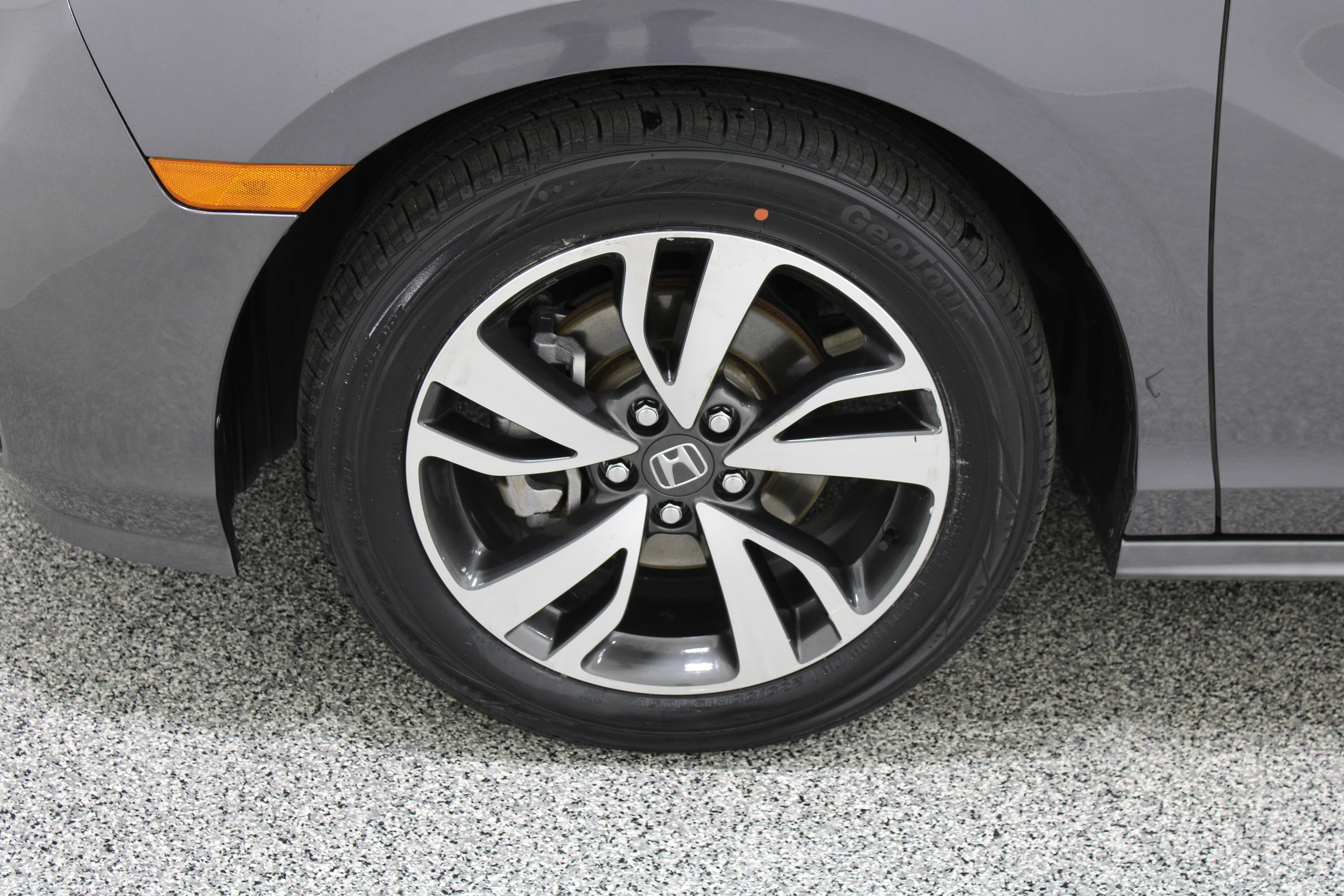 Used 2024 Honda Odyssey Touring image 11
