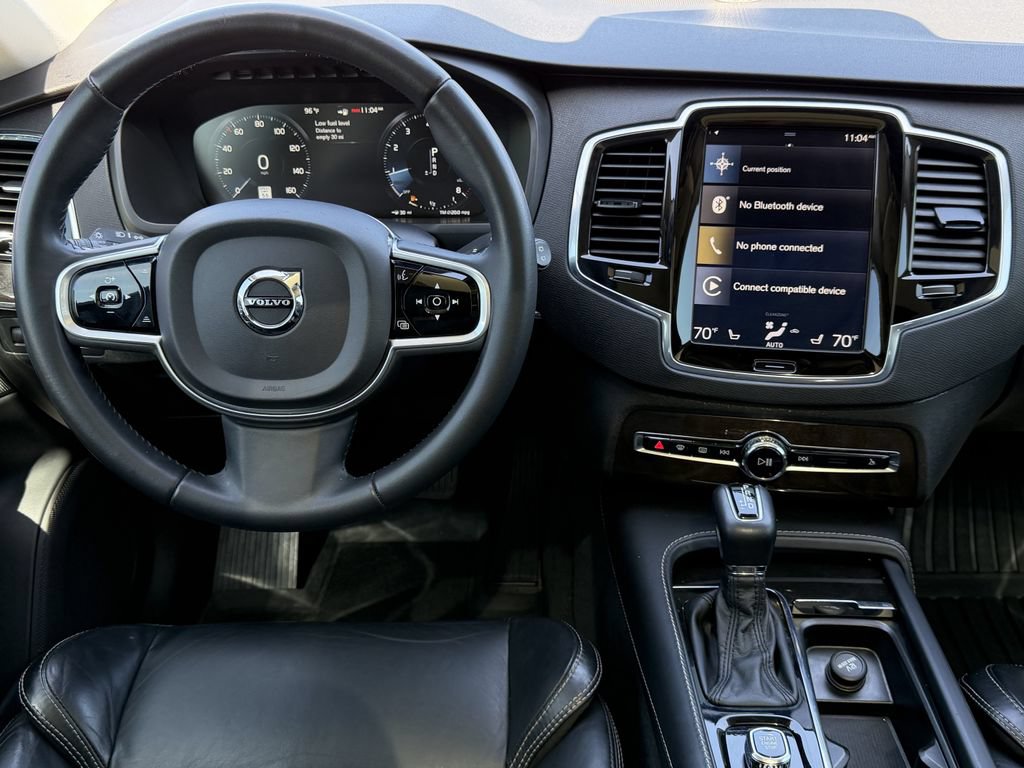 Used 2018 Volvo XC90 T6 Momentum w/ Convenience Package AWD/4WD image 11