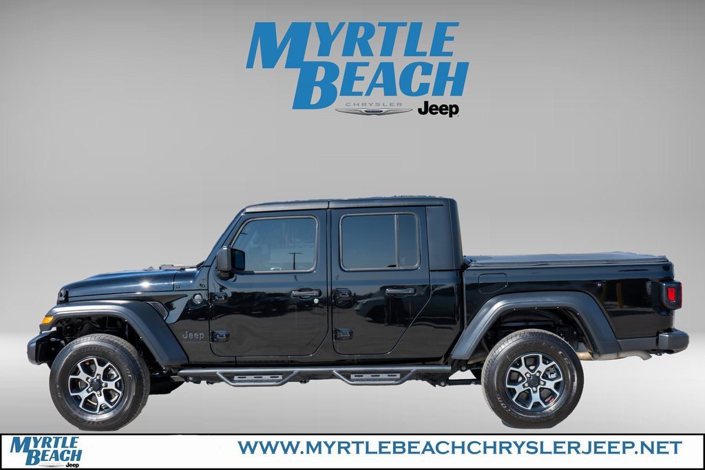 Used 2023 Jeep Gladiator Sport image 3