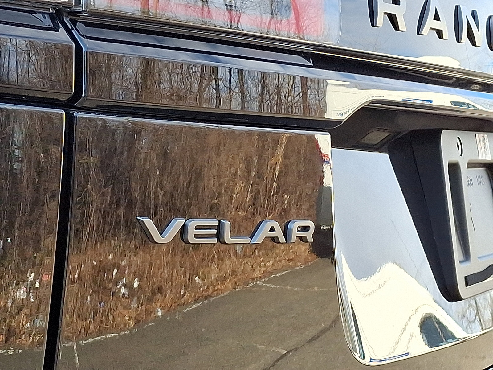 Used 2026 Land Rover Range Rover Velar S AWD/4WD image 30