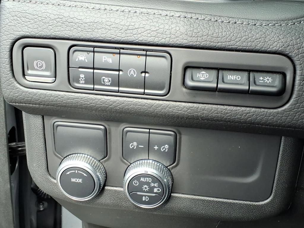 Used 2023 GMC Yukon Denali RWD image 27