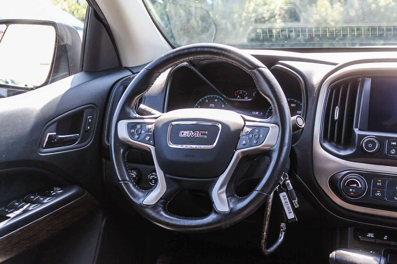 Used 2020 GMC Canyon Denali AWD/4WD image 18