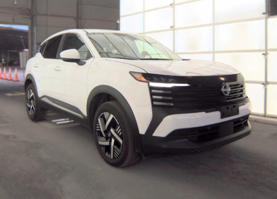 Used 2025 Nissan Kicks SV FWD image 4