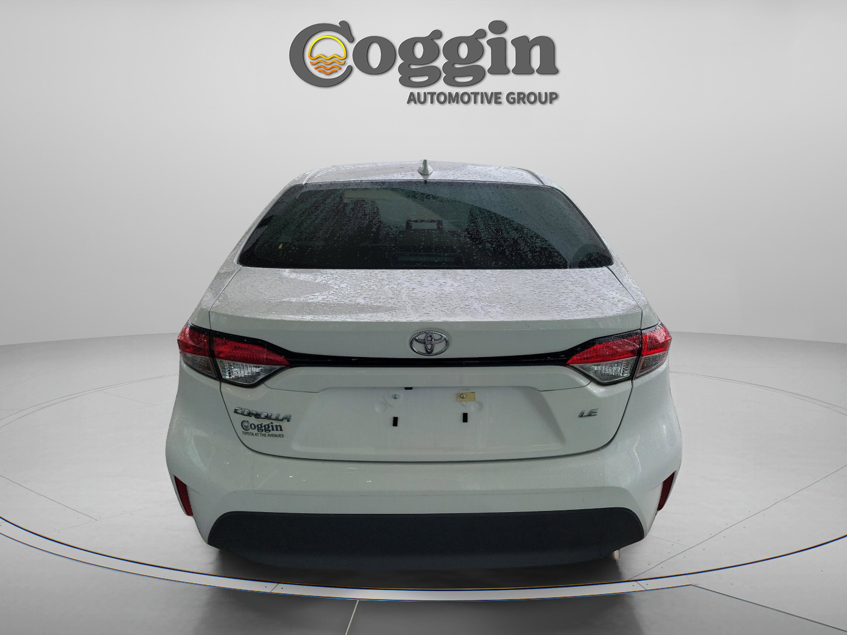 Used 2024 Toyota Corolla LE image 3